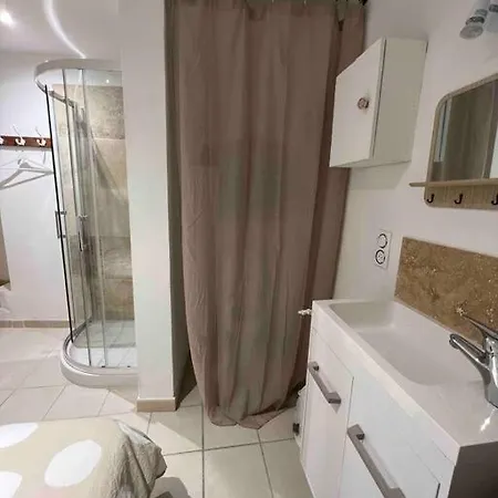 La Maison Jaune Апартаменты